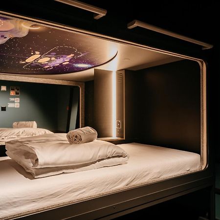 Capsule Hotel - Lucerne Old Town Exterior foto