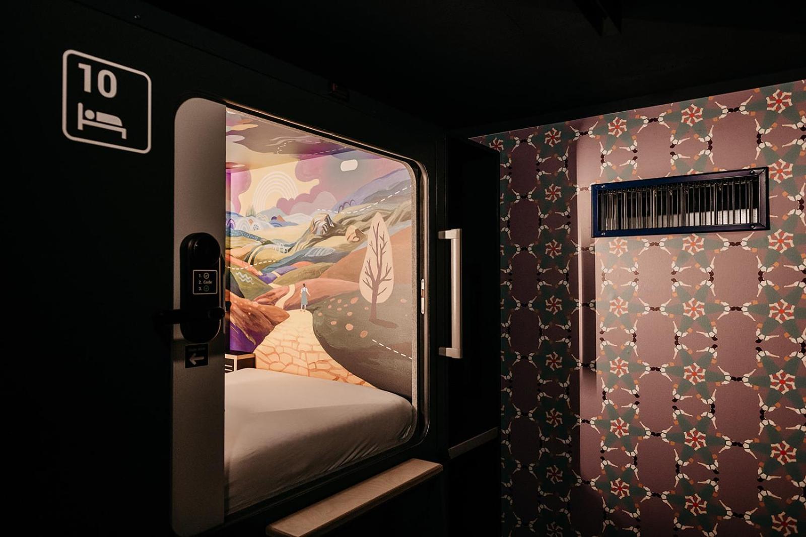 Capsule Hotel - Lucerne Old Town Exterior foto